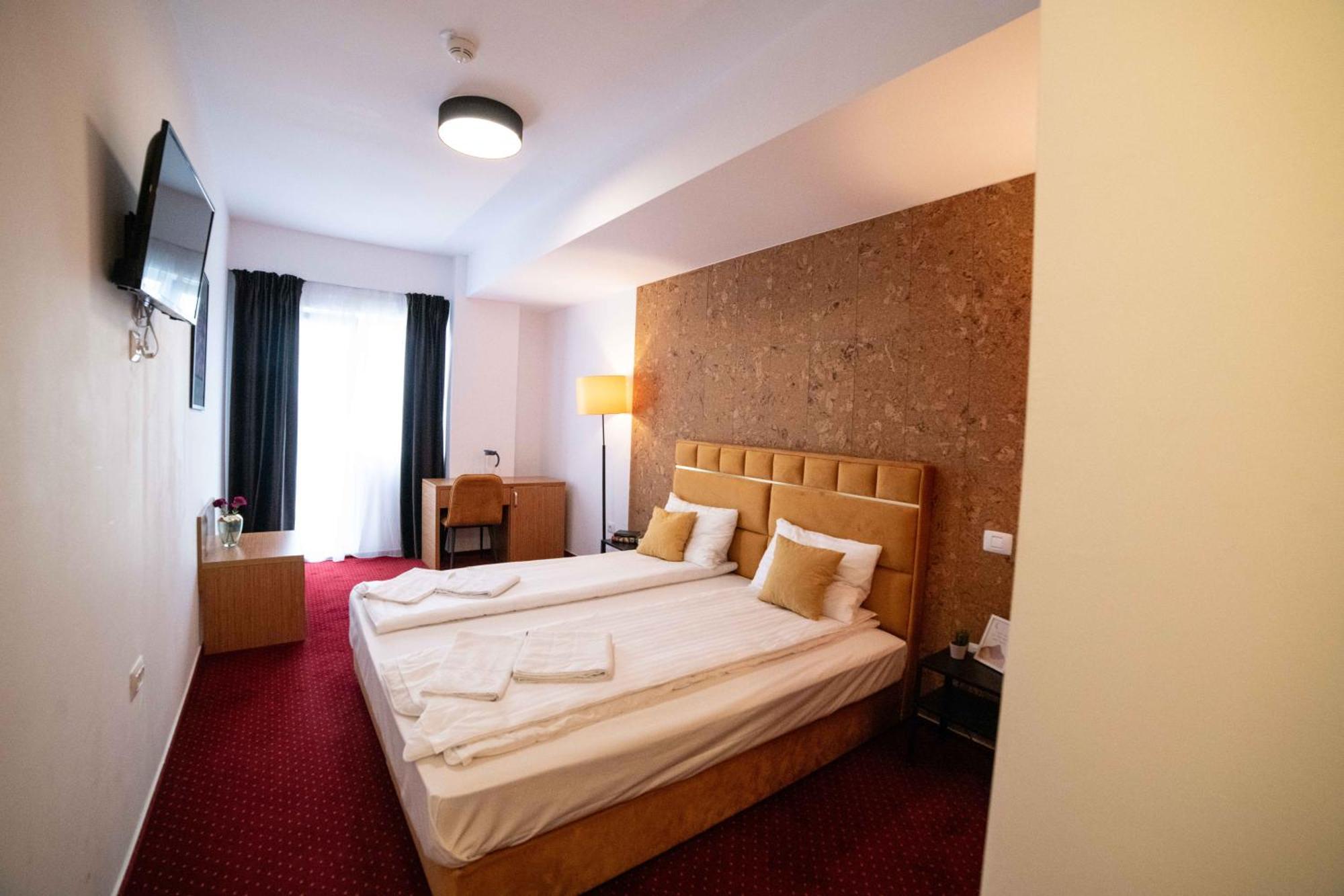 Bucharest Airport Accomodation Aparthotel Otopeni Ngoại thất bức ảnh